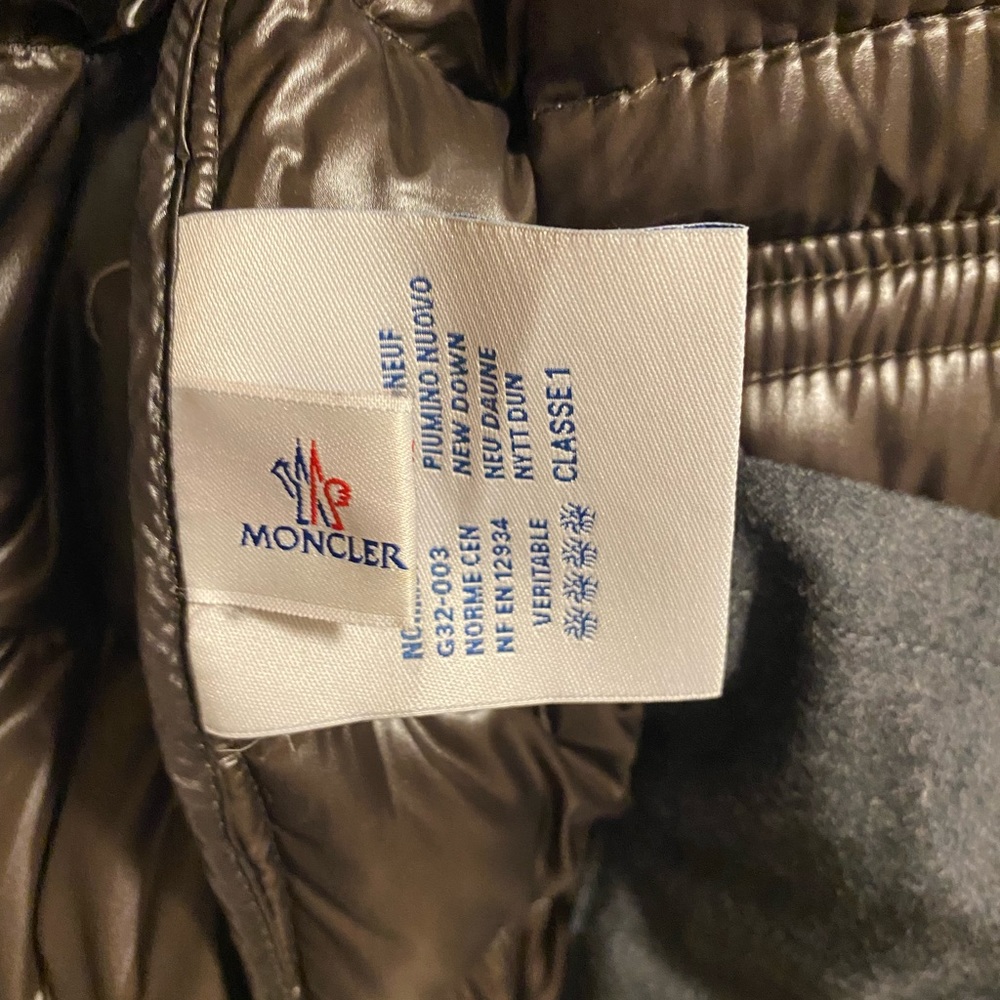 MONCLER Coat - Picture 6 of 11